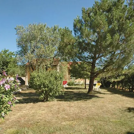 Lovely In Saint Trinit With Kitchen Prázdninový dům